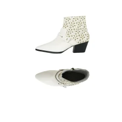 Bootie Baku Chalk White