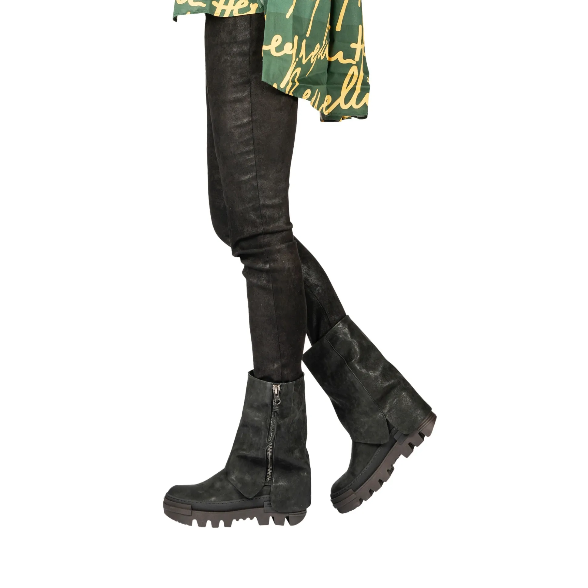 Short Boot Grattato Black